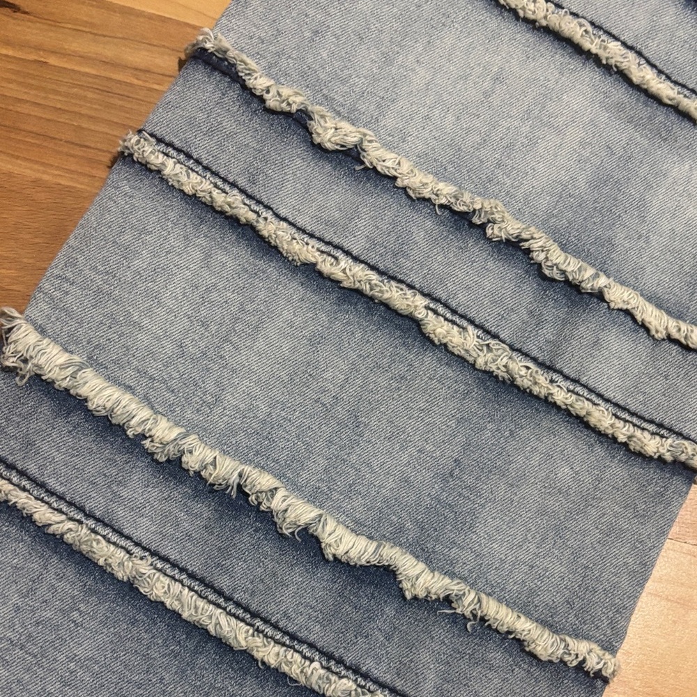 Men’s Fashion Nova Light Blue Distressed Flare Distressed Skinny Jeans, Sz 38 - Picture 5 of 7